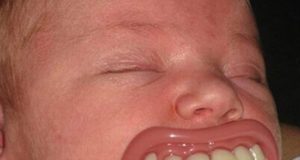 Chết cười: Núm.. vú độc cho bé 23 Chết cười: Núm.. vú độc cho bé