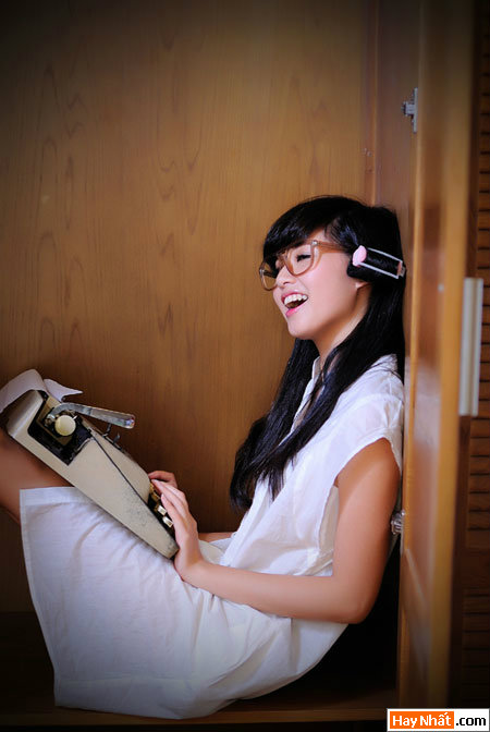 Tâm 'Tít' hóa thân thành nhà văn xinh đẹp 19