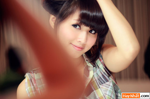 thumbnail_WWW.HAYNHAT.COM___fd2s1c53ds1c5sdcsc1sd8 (7) Tâm Tít làm điệu trước gương 15