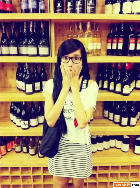 Elly Trần tinh nghịch trong siêu thị 21