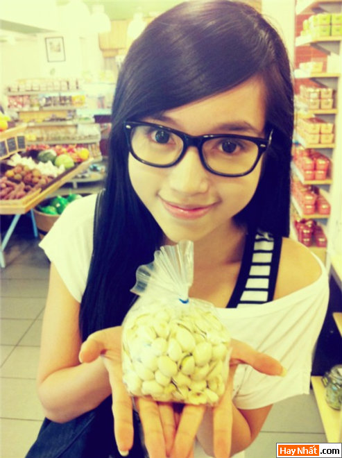 Elly Trần tinh nghịch trong siêu thị 20