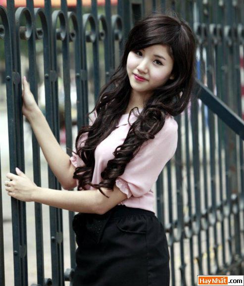 Nữ sinh trường Luật Ngô Tuyết Mai 10