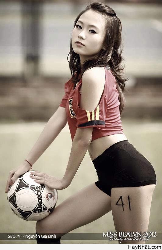 Người đẹp & Euro 2012 (Part 6) 6