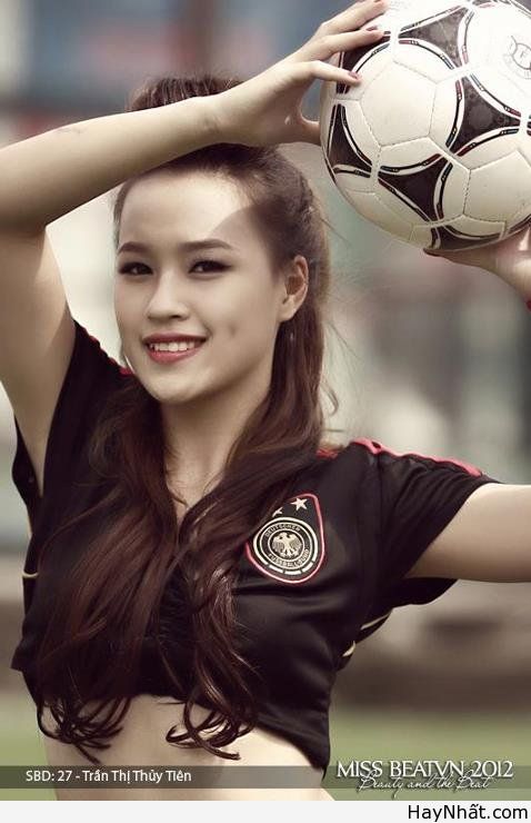 Người đẹp & Euro 2012 (Part 2) 6