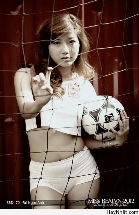 Người đẹp & Euro 2012 7