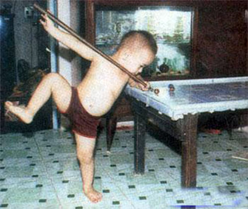 Tuổi thơ dữ tợn mà hầu hết ai trong đời cũng trãi qua...