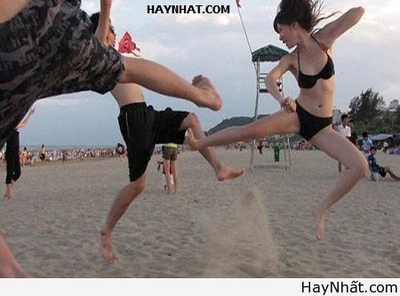 Hình ảnh khó đỡ của các chị em (Part 1) 10