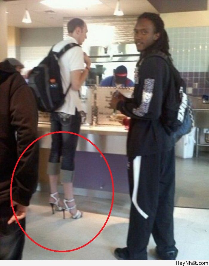 Hành động khó đỡ của cánh mày râu (Part 1) 12