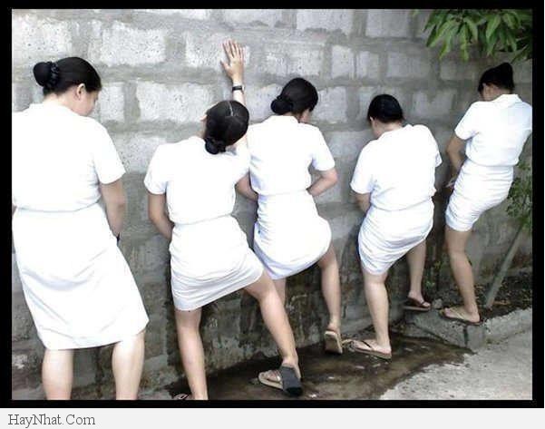 Đừng có đùa với các bà 9