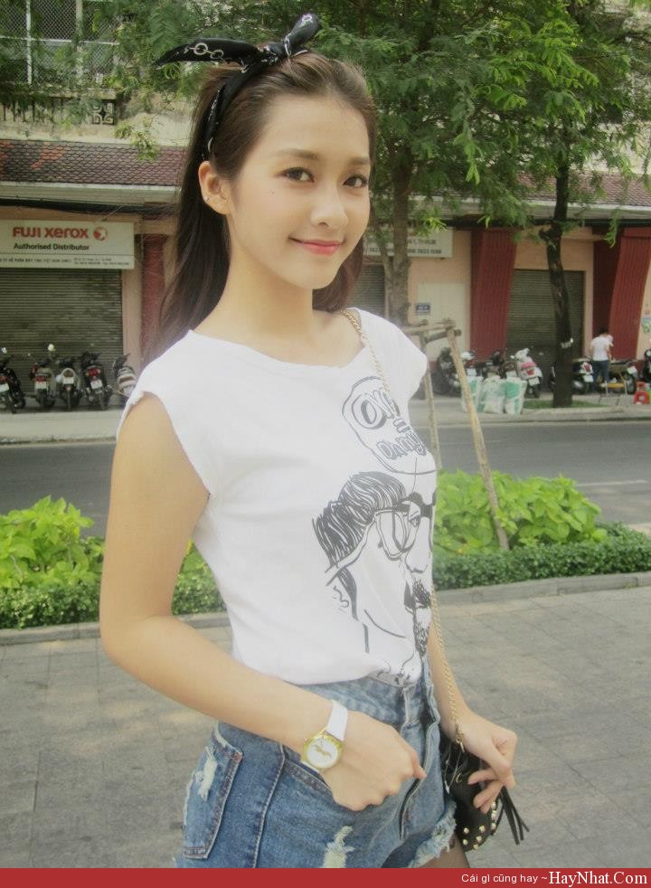 HOT girl Khả Ngân xinh đẹp, cá tính 9