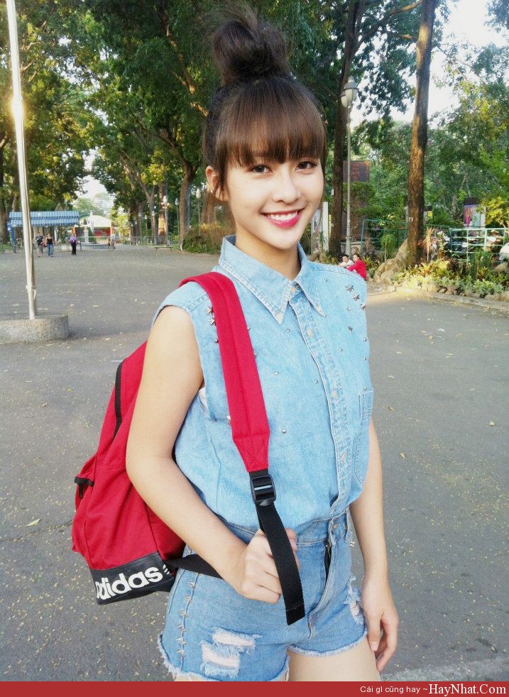 HOT girl Khả Ngân xinh đẹp, cá tính 13