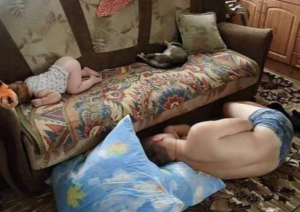 khi các ông bố trông con