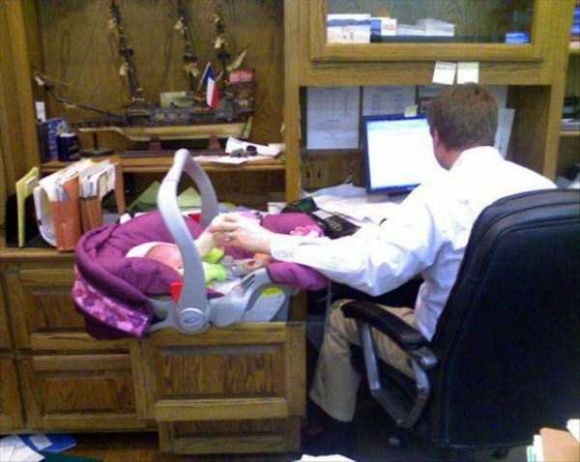 Khoảnh khắc hài hước của dân nghiện điện thoại và máy tính 26