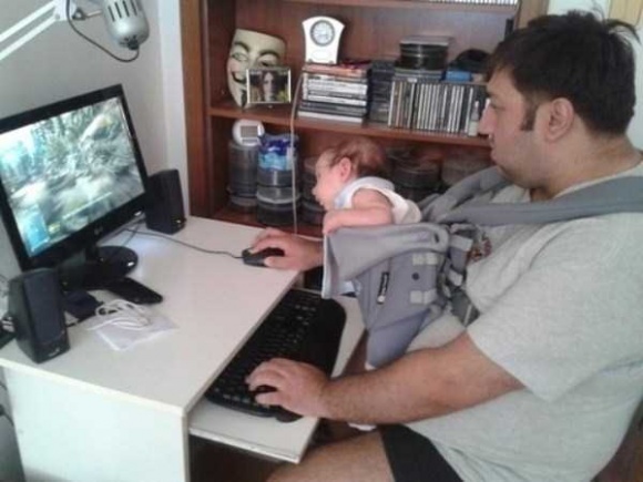 Khoảnh khắc hài hước của dân nghiện điện thoại và máy tính 19